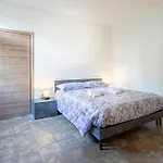 Holidays In Via Bono 57 Apartament *