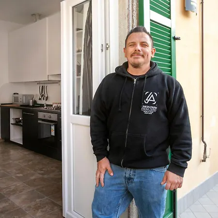 Holidays In Via Bono 57 דירה